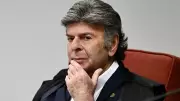 Fux vota por manter prisão de pai e primo de Daniel Vorcaro no STF