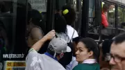 Golpe da mostarda: como evitar furto de celular no transporte público de SP
