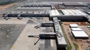 Governo quer antecipar 2ª pista de Viracopos para evitar colapso aéreo em SP