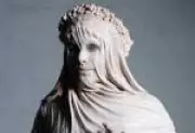 Heidi Klum revela desafios ao se transformar em estátua no Met Gala 2026