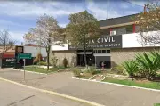 Homem de 43 anos morto a tiros e moto roubada em Ubatuba (SP)