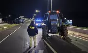 Homem dirige trator furtado por 2 dias rumo ao Paraguai e é preso em SC