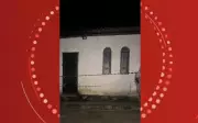 Homem morto a tiros e casa incendiada em Feira de Santana; mulher e filha feridas