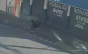 Homem é preso após roubar bolsa de idosa e derrubá-la em Poços de Caldas