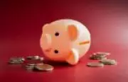 Influenciadores lideram engajamento financeiro apesar de avanço corporativo