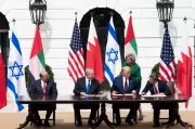 Irã reabre acesso à internet após 87 dias; Trump pressiona por Acordos de Abraão