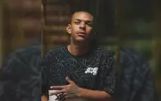 Jovem de 17 anos é morto a tiros dentro de loja em Bauru