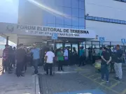 Longas filas no Fórum Eleitoral do Piauí no último dia de regularização do título