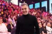 Luciano Huck emociona com tributo às mães e estreia de quadro musical