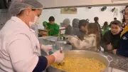 Merendeiras do RS competem em prêmio nacional de melhor receita escolar