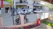 Morre mulher queimada pelo filho ao tentar impedir incêndio em moto durante blitz no ES