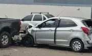Mulher tem mal súbito e causa engavetamento com seis carros em Boa Vista