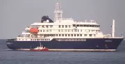Navio com possível surto de hantavírus atraca em Tenerife; passageiros assintomáticos