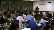 Número de brasileiros com graduação e empregados dobra em 13 anos, aponta IBGE