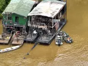 Operação inutiliza 50 dragas de garimpo ilegal no interior do Amazonas