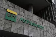 Petrobras aumenta preço do querosene de aviação em 18% a partir de 1º de abril