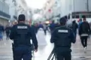Portugal: 15 policiais presos por suspeita de torturar imigrantes em delegacias