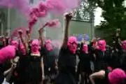 Protesto do Pussy Riot fecha pavilhão russo na Bienal de Veneza