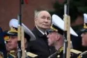 Putin critica Otan e Ucrânia em discurso do Dia da Vitória durante trégua
