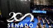Senado celebra 200 anos com senador investigado por propina