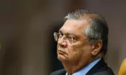 STF suspende julgamento sobre royalties do petróleo após 13 anos