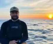 Surfista brasileiro é atingido no coração por peixe-espada na Costa Rica