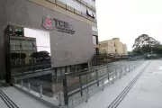 TCE-SP realiza operação surpresa em 300 farmácias municipais paulistas