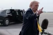 Trump afirma que cessar-fogo com Irã continua após ataques no Golfo