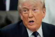 Trump convoca reunião secreta em Camp David sobre Irã e economia