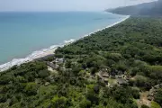 Turistas ignoram violência paramilitar no paraíso colombiano de Tayrona