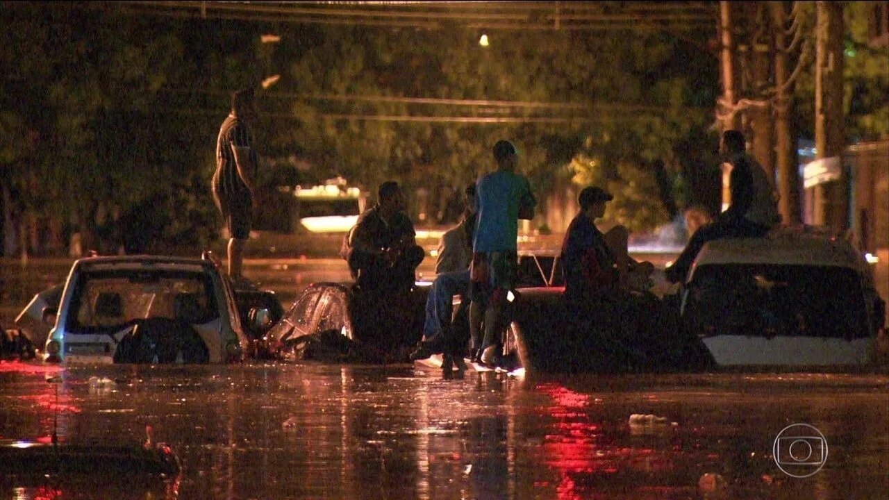 Chuva Forte Causa 12 Mortes e Alagamentos na Grande SP