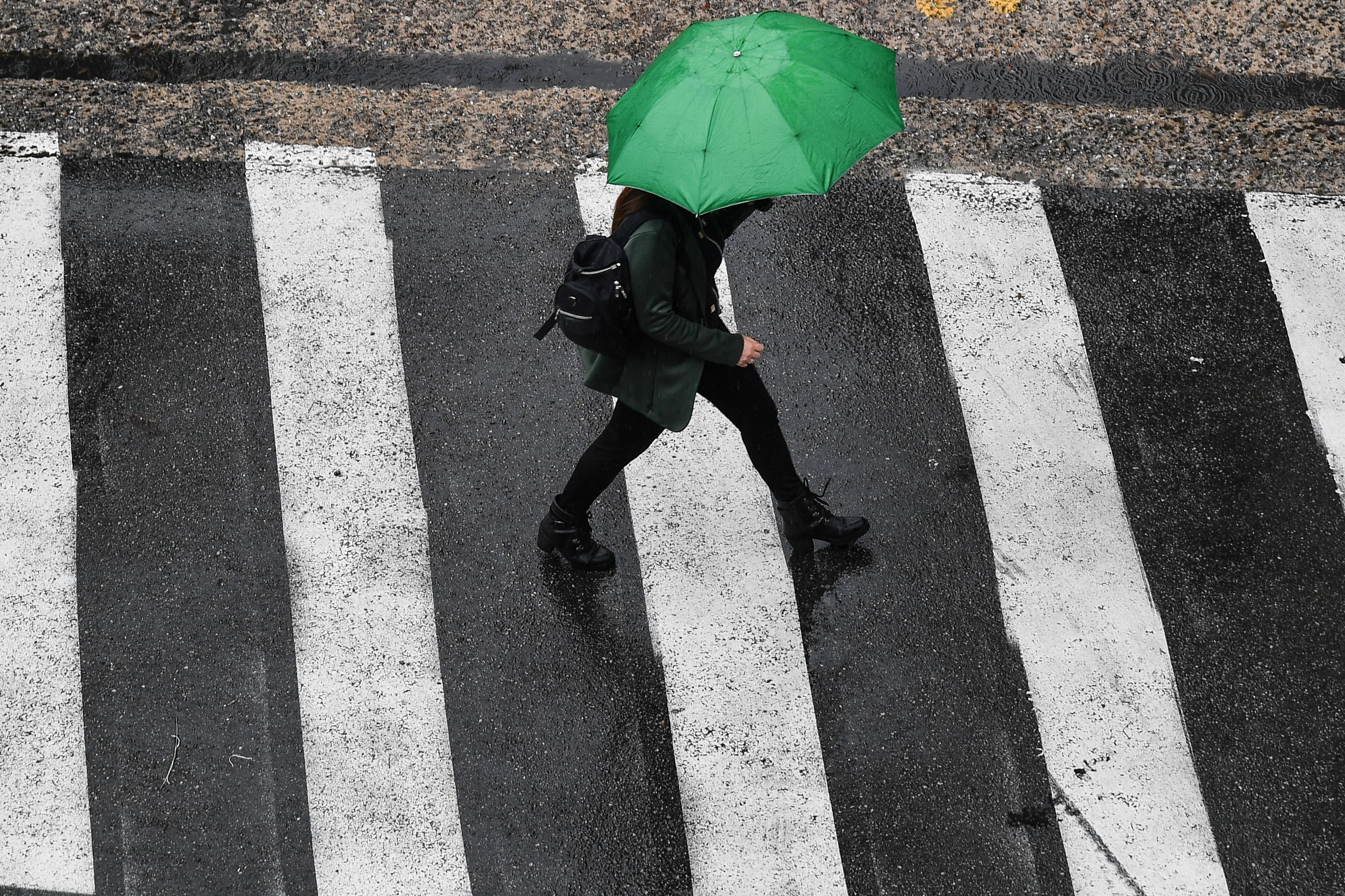 Chuva intensa em SP neste domingo com risco de alagamentos