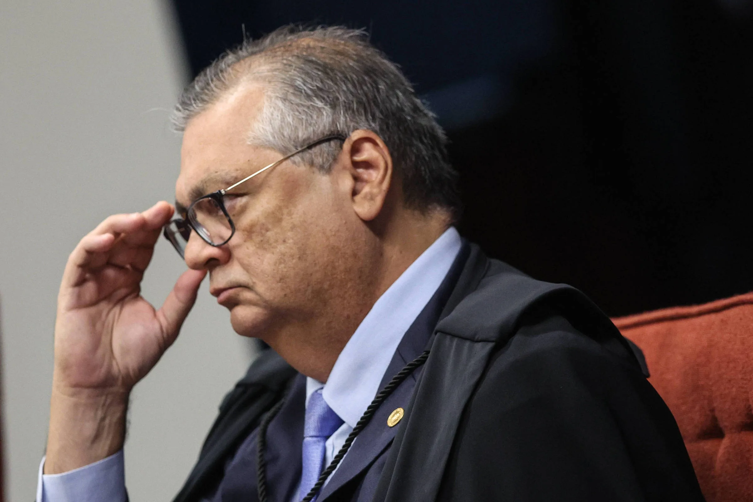 Flávio Dino suspende julgamento sobre cálculo da aposentadoria por invalidez no STF