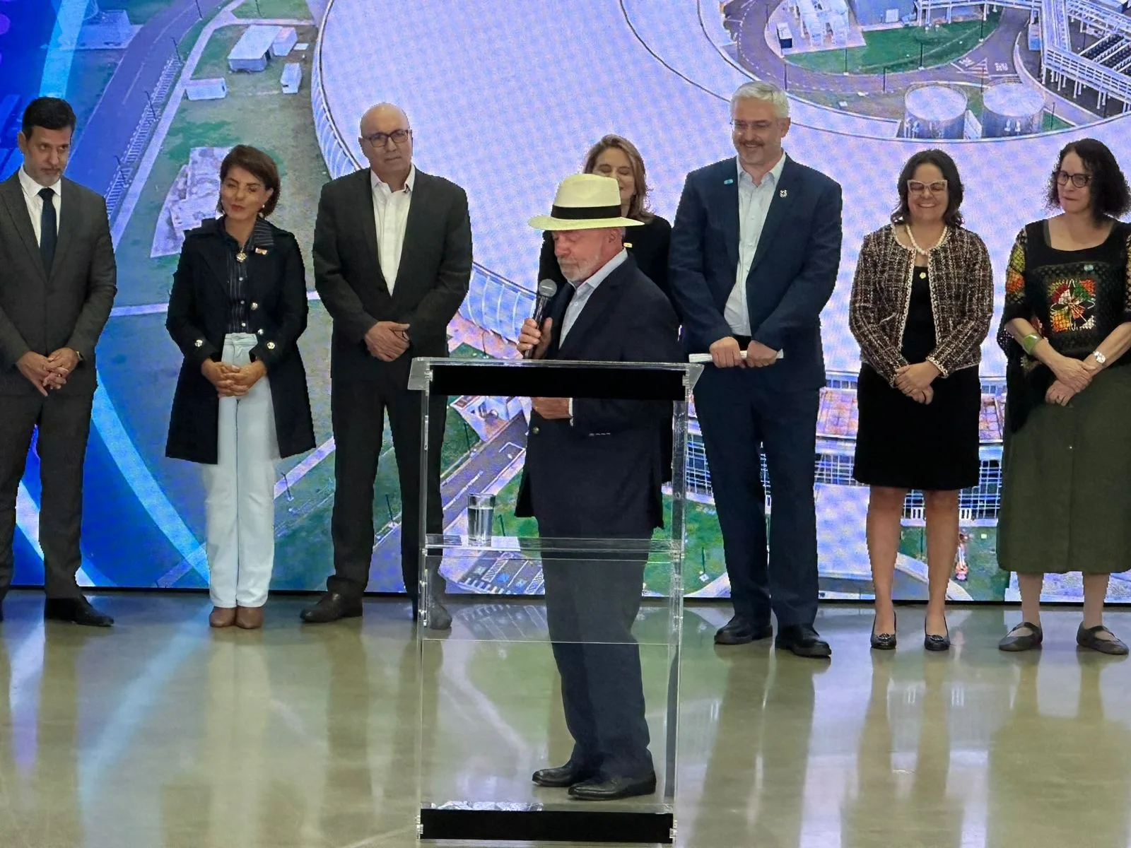 Lula inaugura quatro novas linhas de luz síncrotron no Sirius, em Campinas