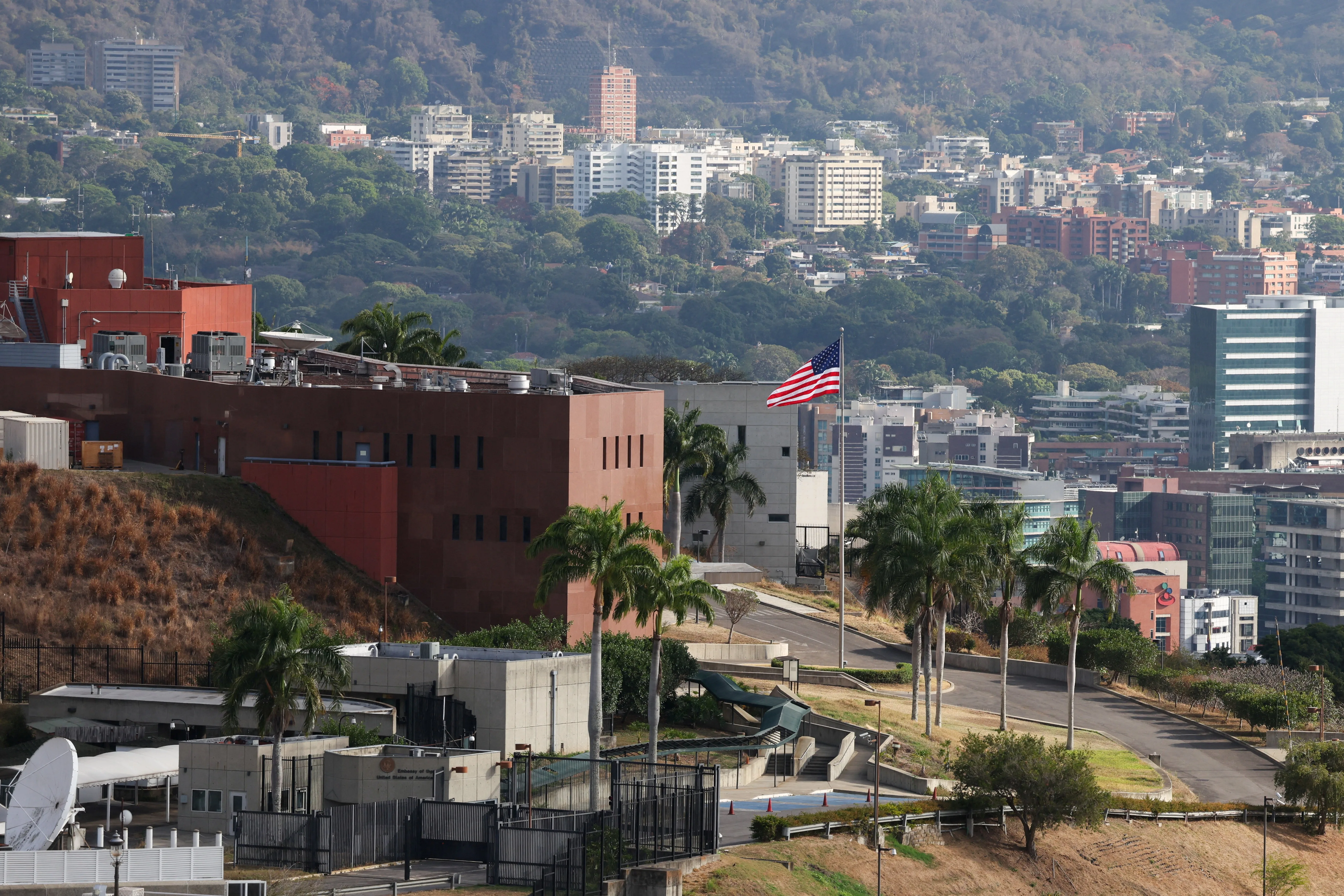 EUA reabrem embaixada na Venezuela após sete anos