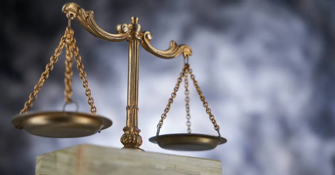 Corrupção Antiga vs. Moderna: Do Corpo Político ao Desvio de Dinheiro