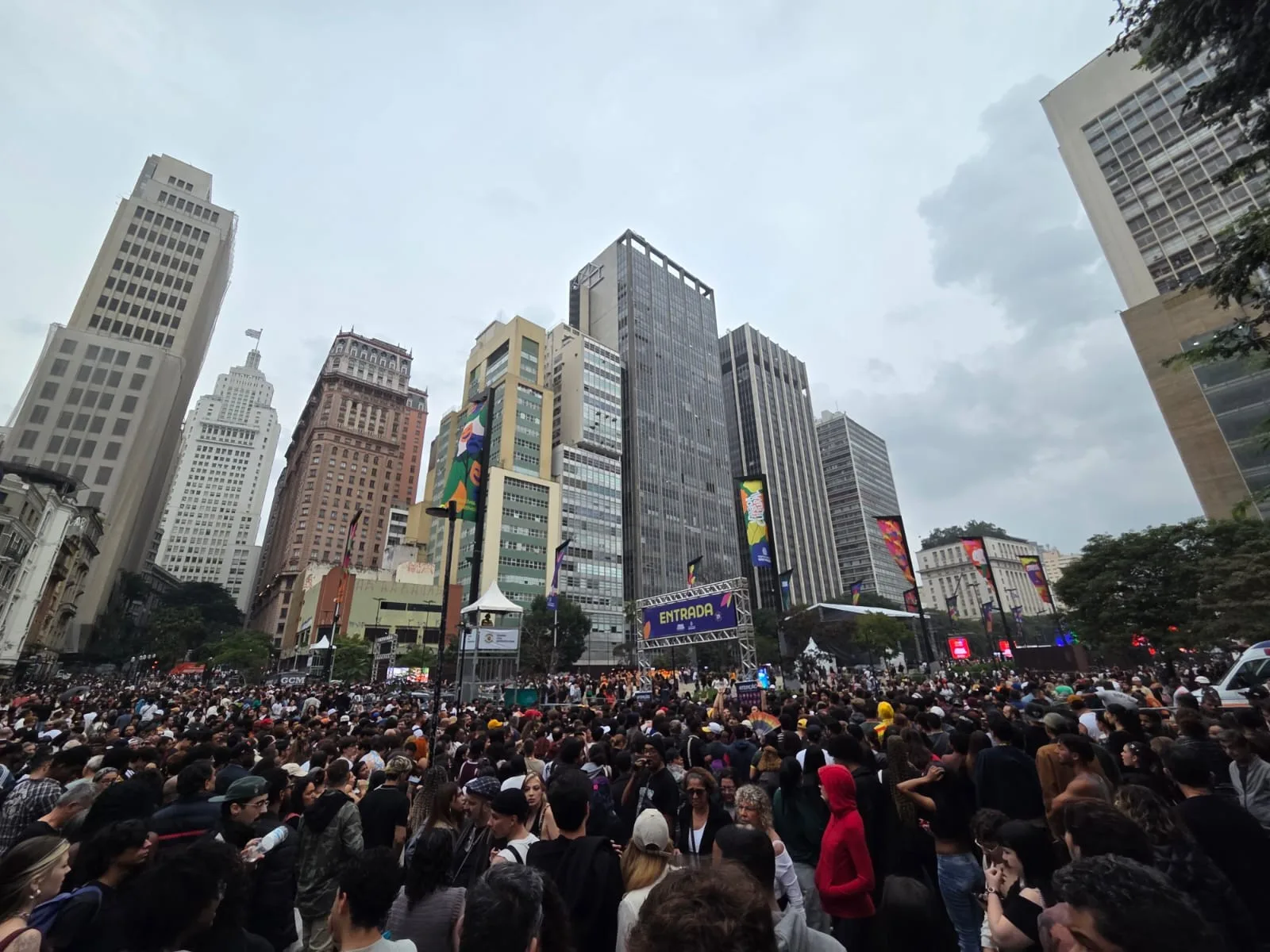 Virada Cultural: multidão e mal-estar marcam domingo no Anhangabaú
