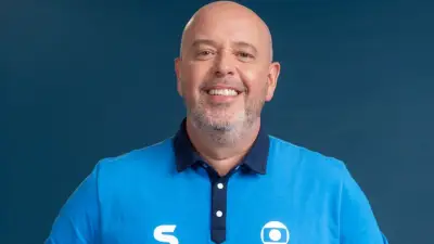 Alex Escobar tem previsão de volta ao trabalho após passar mal ao vivo