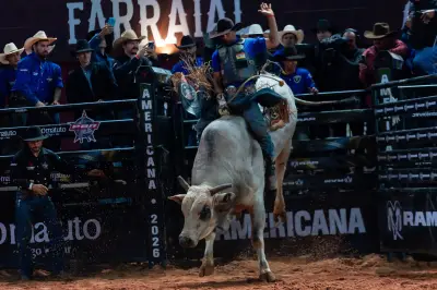 Alisson de Souza vence etapa da PBR em Americana e provoca irmão gêmeo