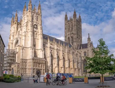 Arcebispa de Canterbury diz que Igreja está 'profundamente envergonhada' por adoções forçadas