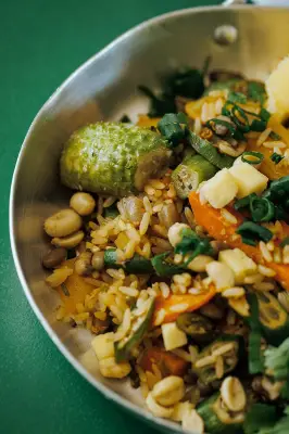 Arroz de Feijão de Corda com Quiabo e Legumes: Receita Tradicional