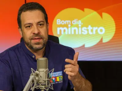 Boulos apoia críticas de Erika Hilton sobre fundo eleitoral do PSOL