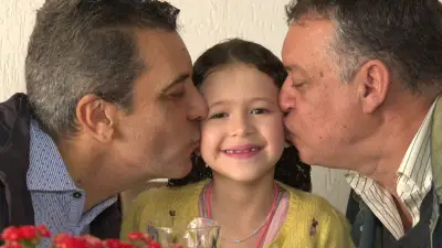 Casal gay espera 19 anos para casar em cartório em Matão