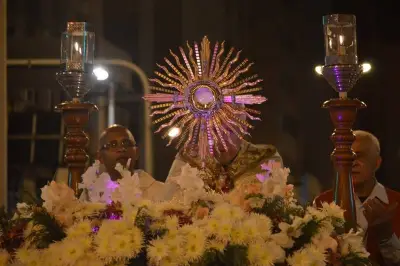 Católicos celebram Corpus Christi em Juiz de Fora com missas e procissões