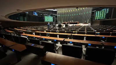 Câmara aprova projetos simbólicos em semanas de baixa atividade legislativa