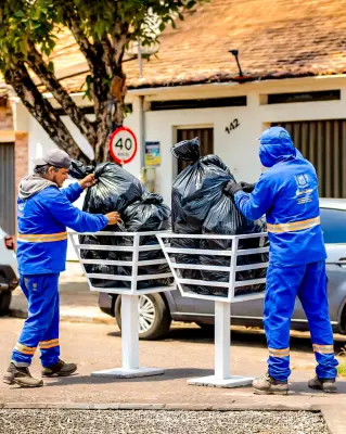 Coleta de lixo antecipada em 19 bairros de Santarém por jogo da Seleção