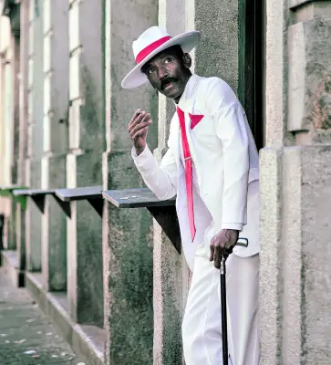 Ícones do samba: Tetê, Celynho e Elvis mantêm tradição carioca