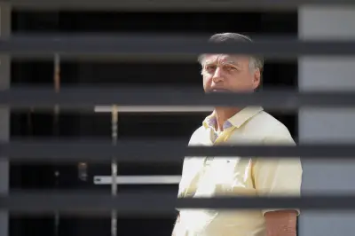 Conselheiro de Flávio lamenta postura de Bolsonaro na campanha