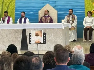 Corpo de padre morto na Ucrânia é sepultado em Urânia (SP)