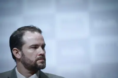 Durigan nega que estímulos causem inflação e culpa guerra no Irã
